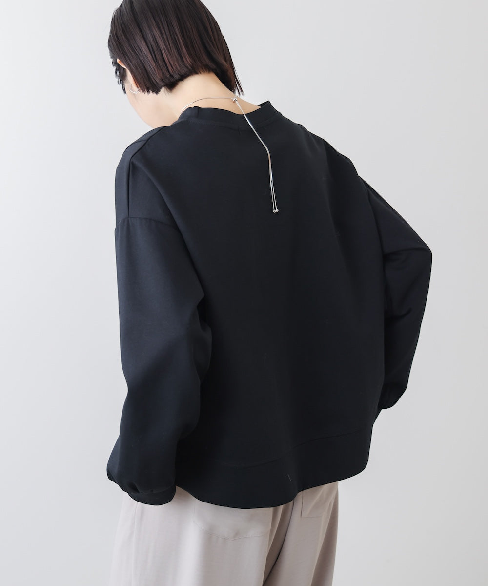 【WEB限定】ライン刺繍プルオーバー