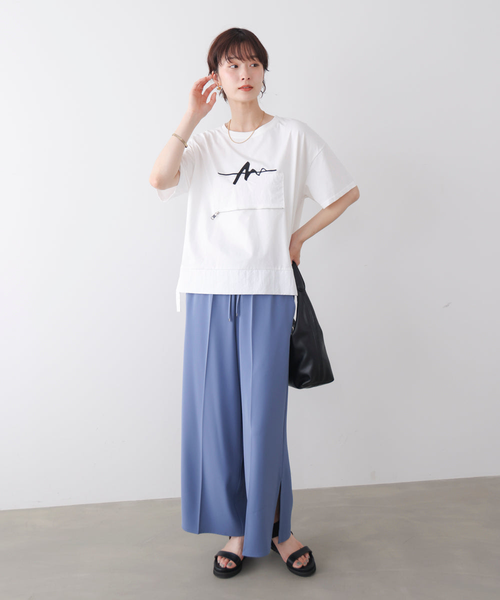 刺繍アンダーファスナーTシャツ