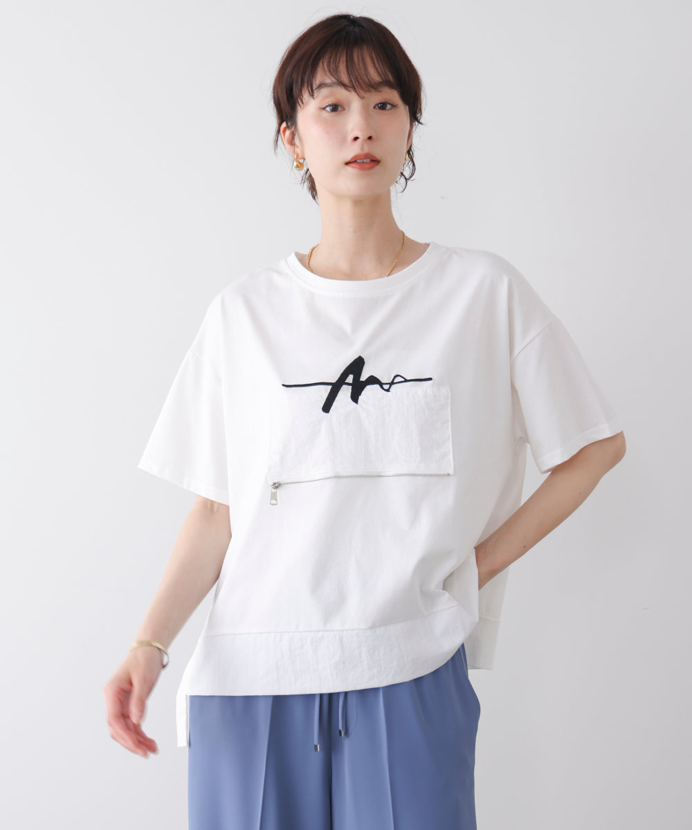 刺繍アンダーファスナーTシャツ