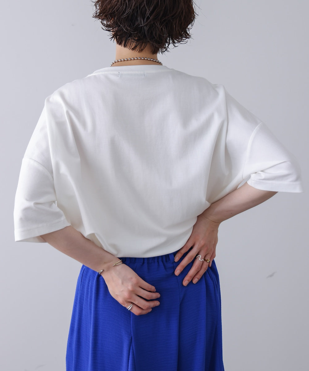 立体刺しゅうビジューロゴT