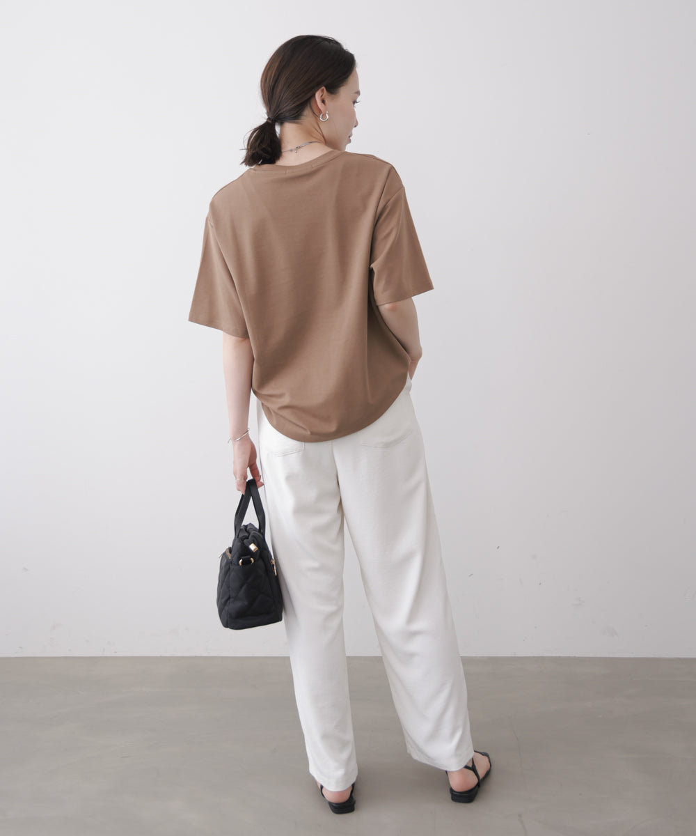 アートフラワーモチーフTシャツ