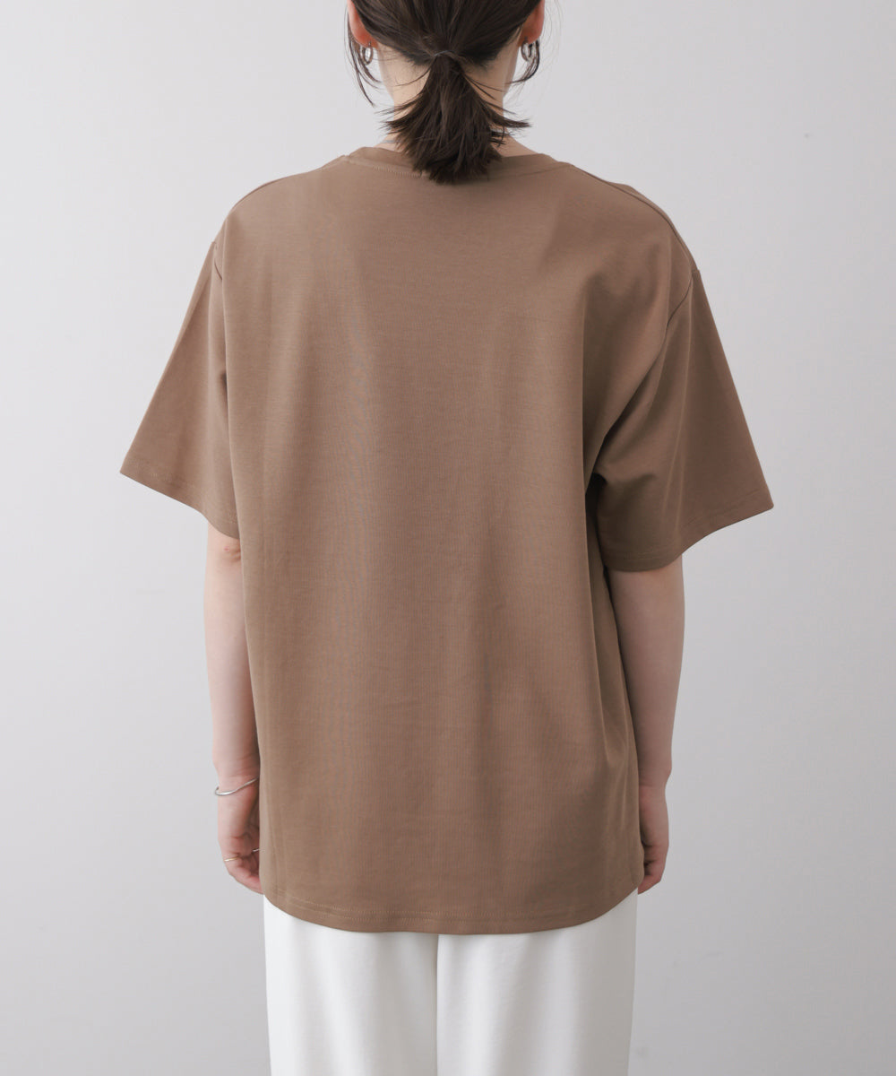 アートフラワーモチーフTシャツ