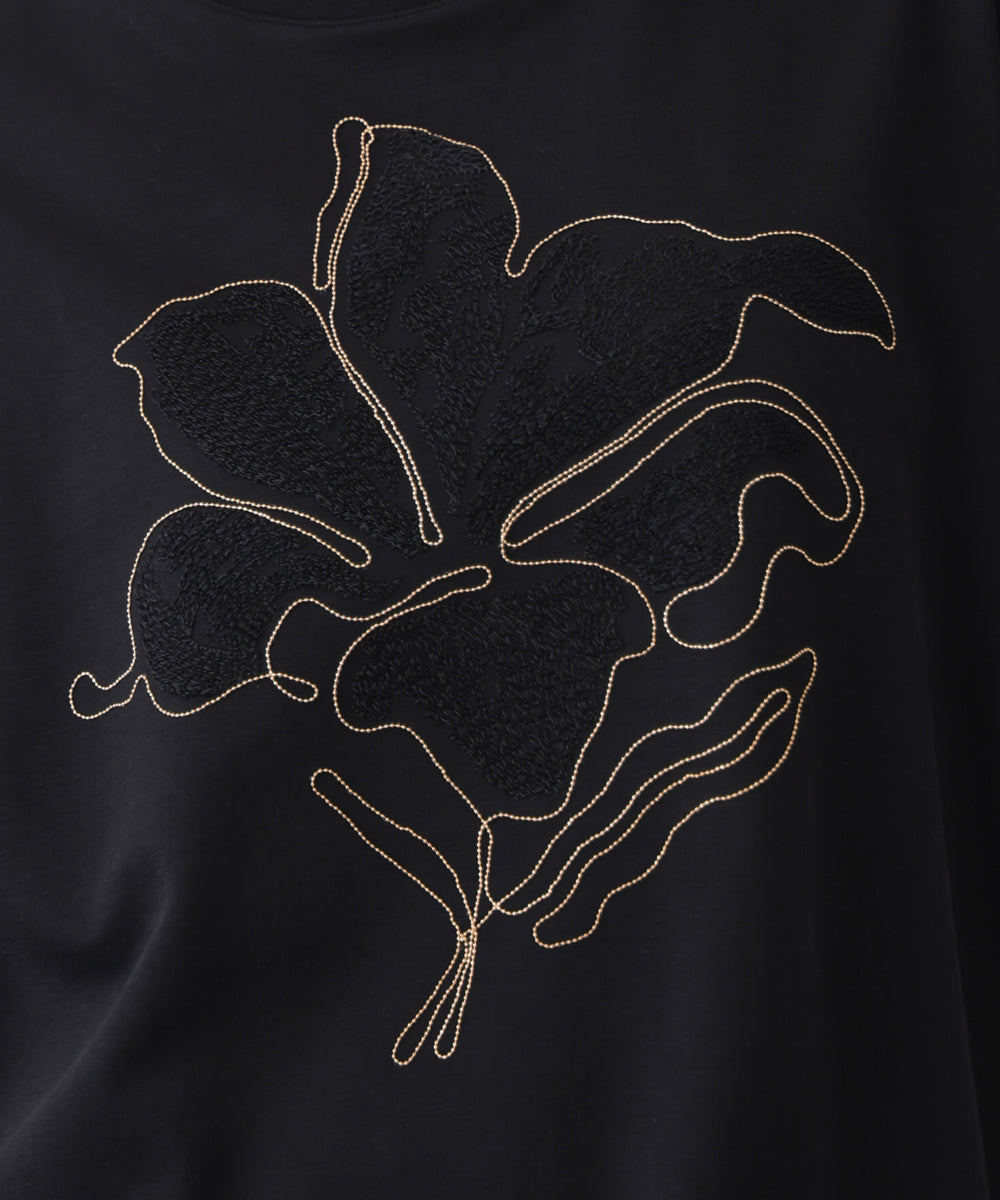 アートフラワーモチーフTシャツ