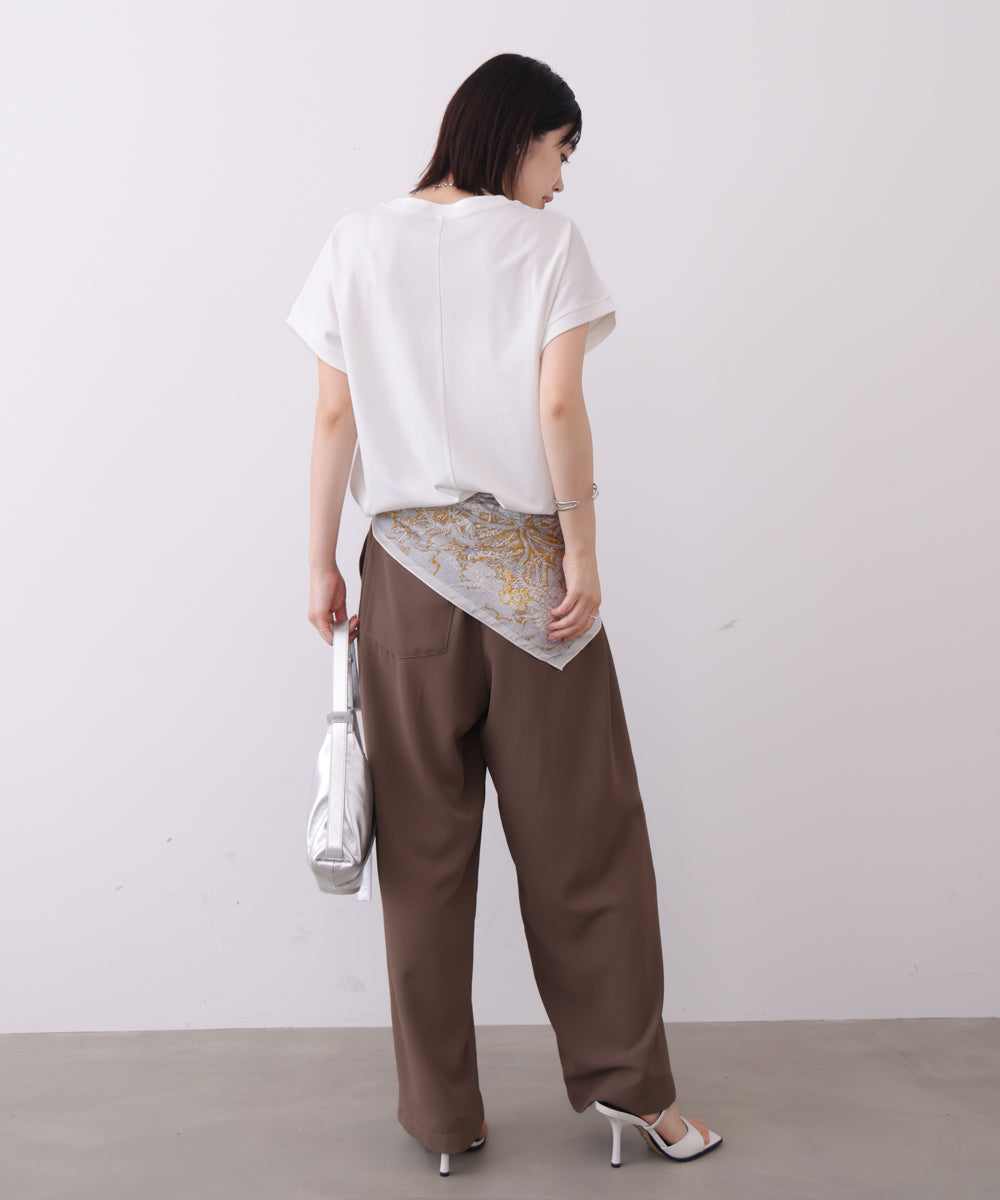 シンプルライトポンチプルオーバー