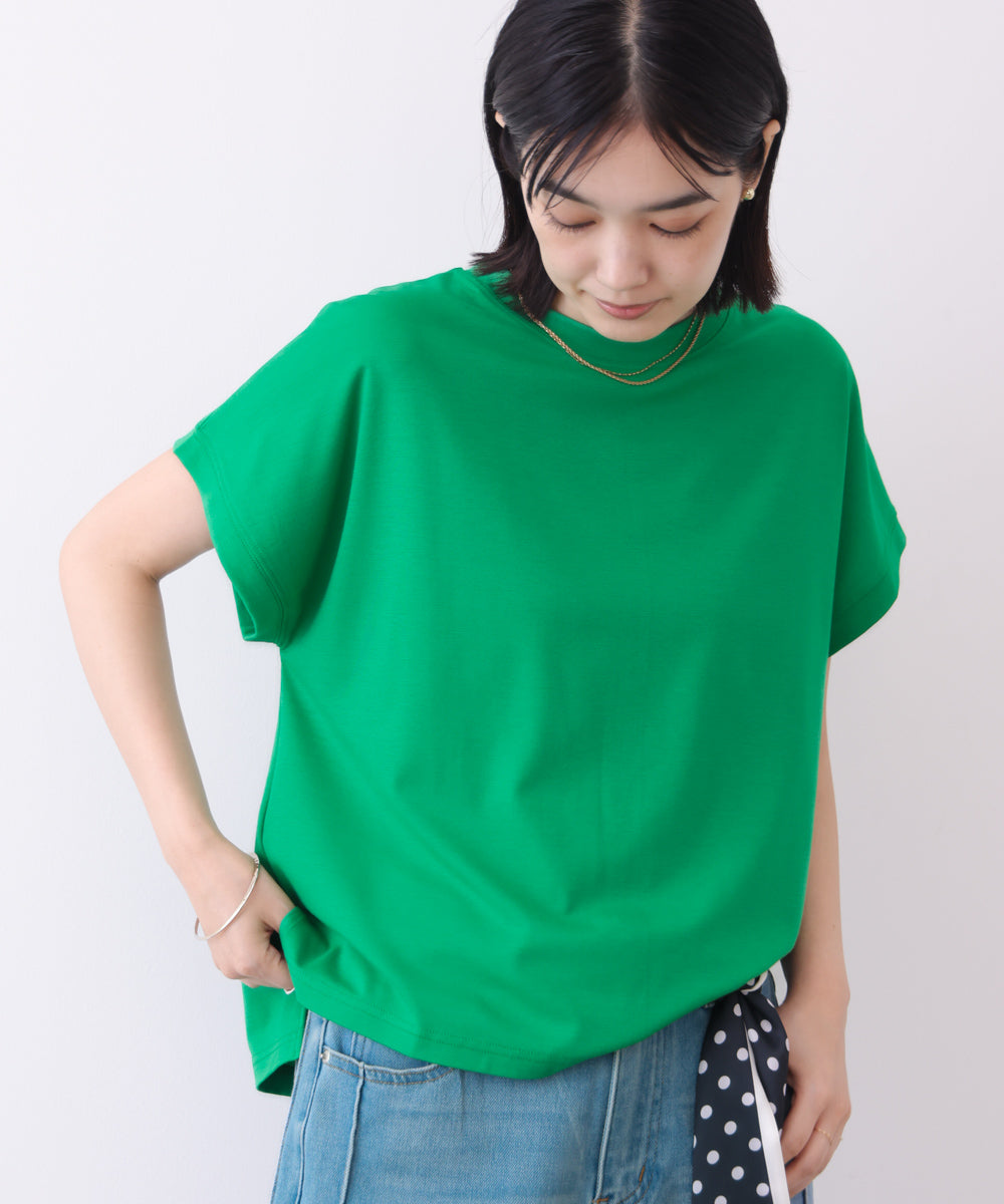 シンプルライトポンチプルオーバー