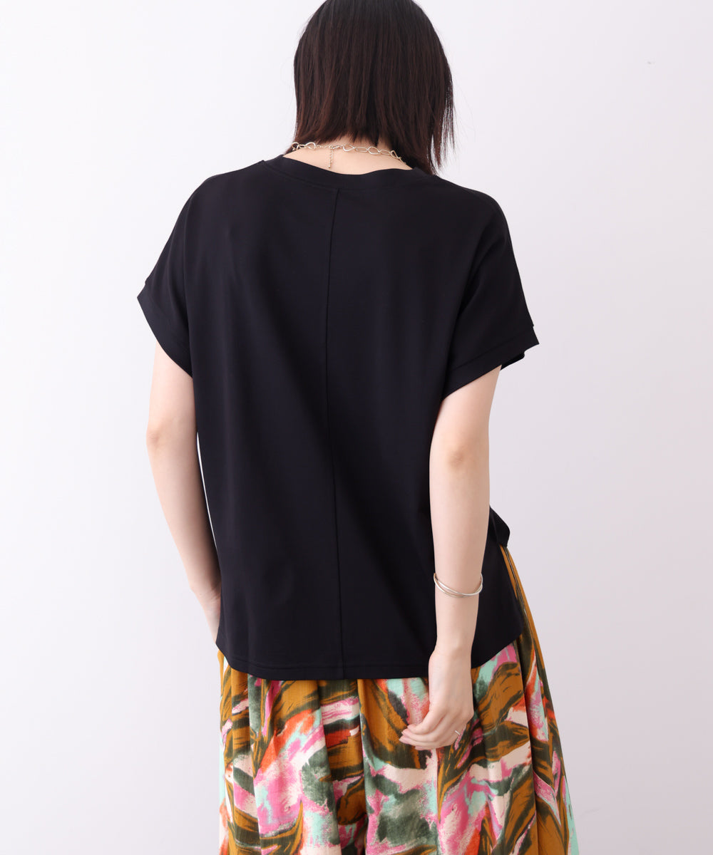 シンプルライトポンチプルオーバー