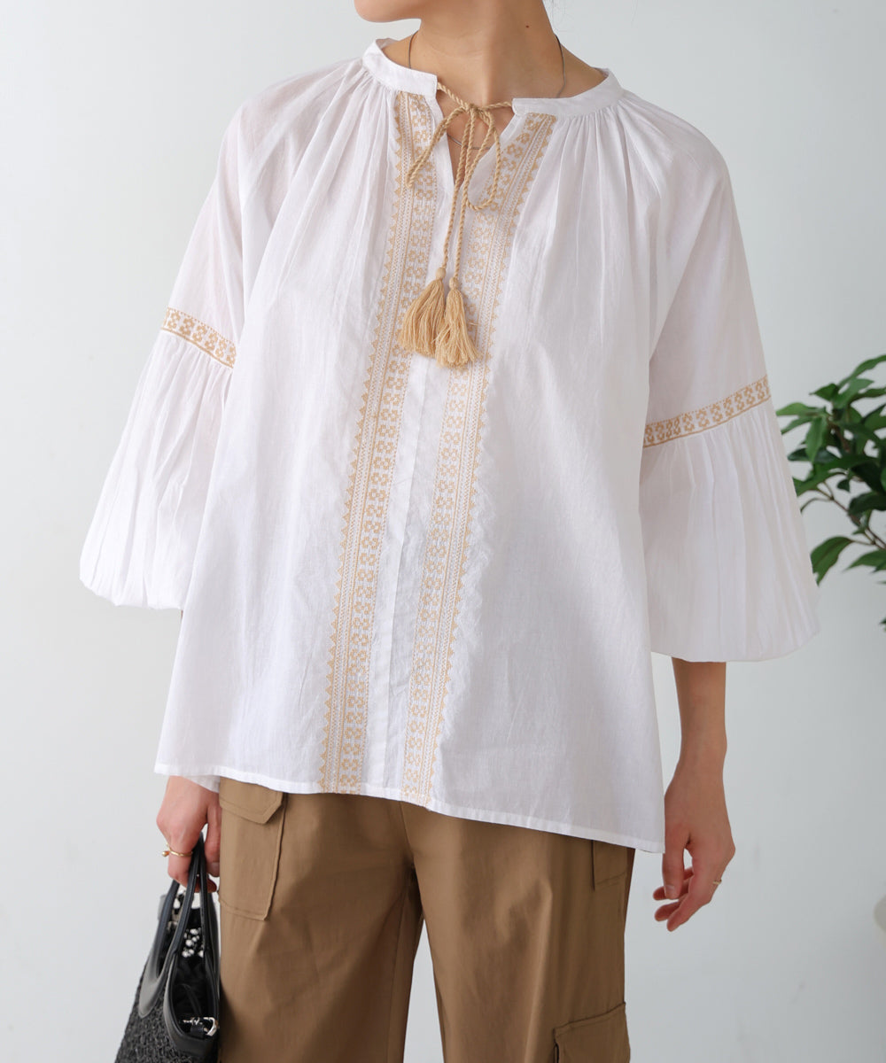 【WEB限定】インドレースライン柄刺繍ブラウス