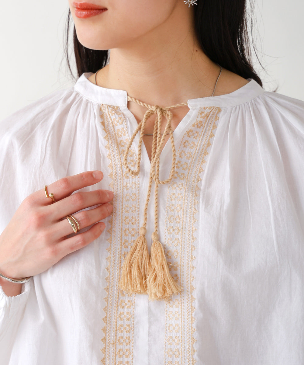 【WEB限定】インドレースライン柄刺繍ブラウス