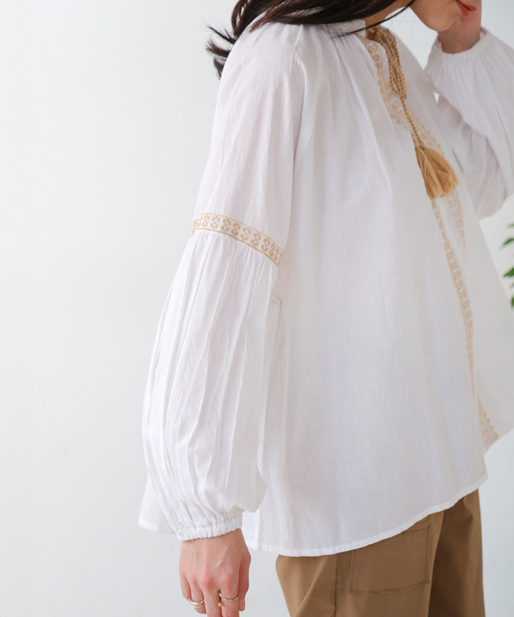 【WEB限定】インドレースライン柄刺繍ブラウス