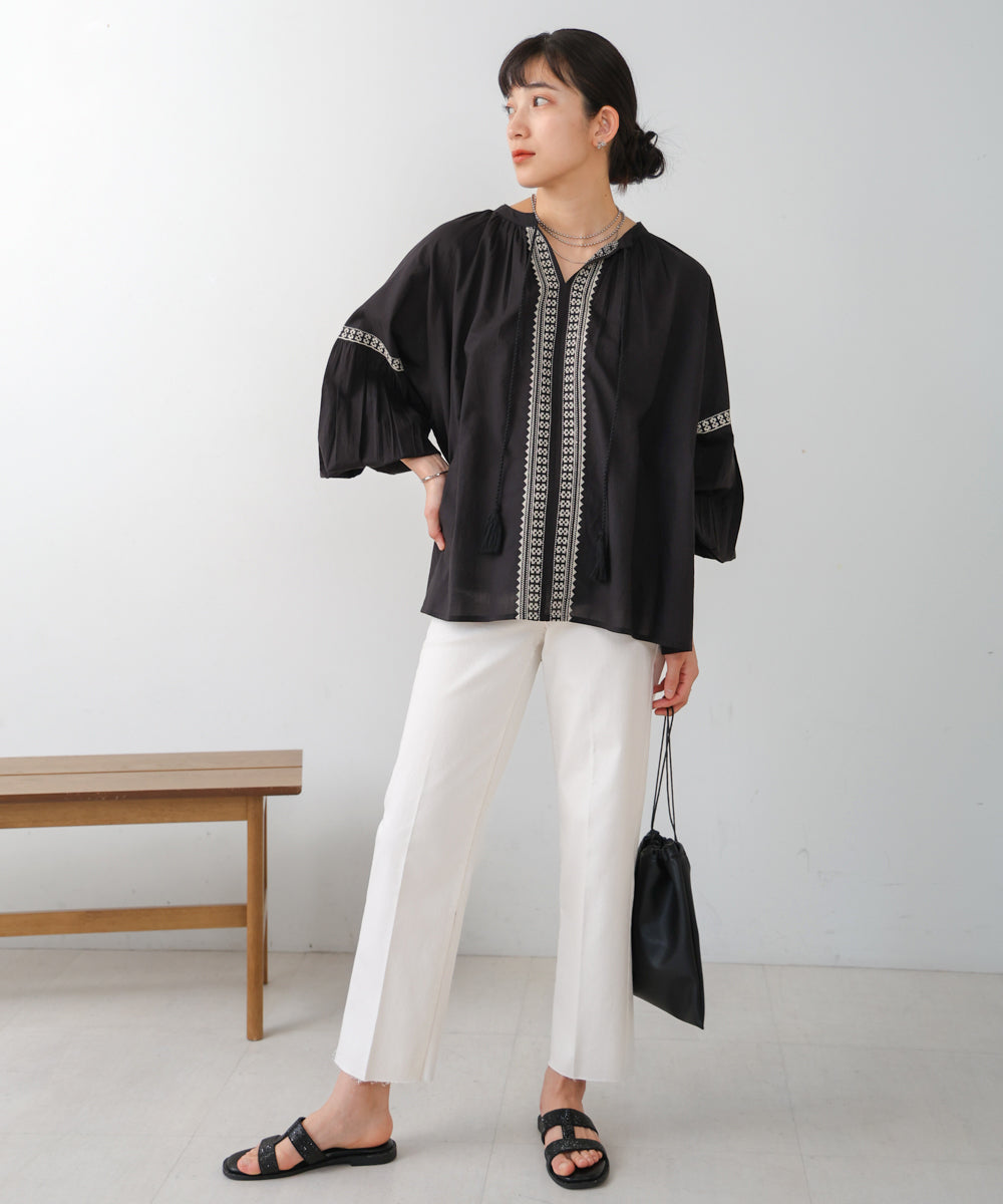 【WEB限定】インドレースライン柄刺繍ブラウス