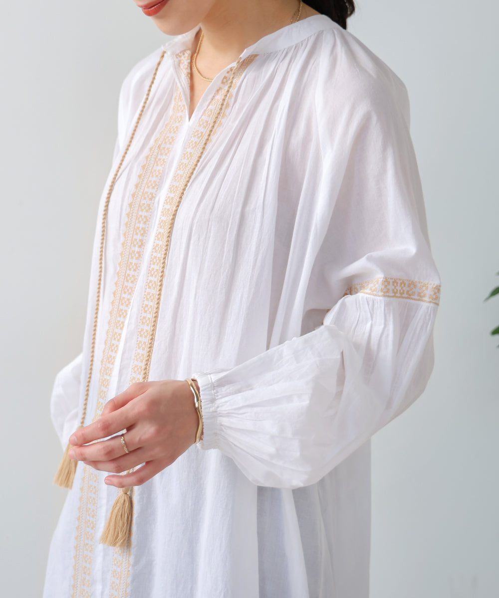 【WEB限定】インドレース柄刺繍ワンピース