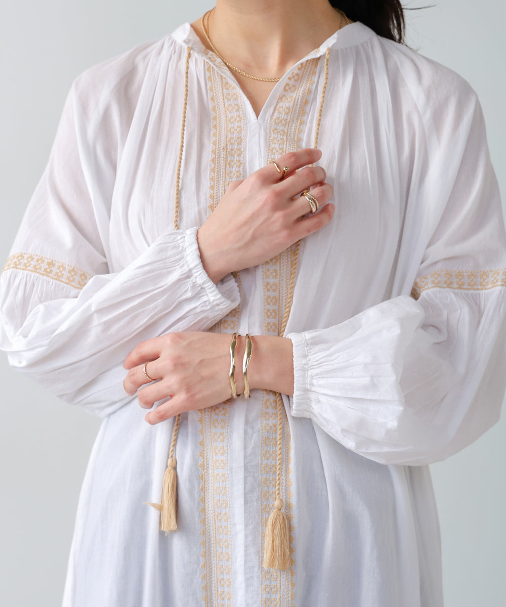 【WEB限定】インドレース柄刺繍ワンピース