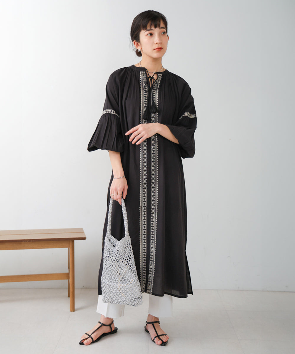 【WEB限定】インドレース柄刺繍ワンピース