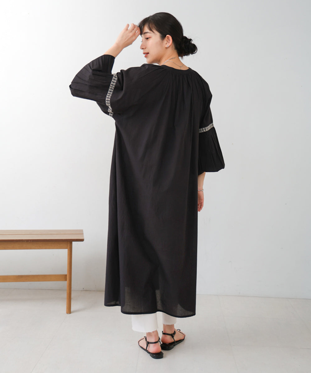 【WEB限定】インドレース柄刺繍ワンピース