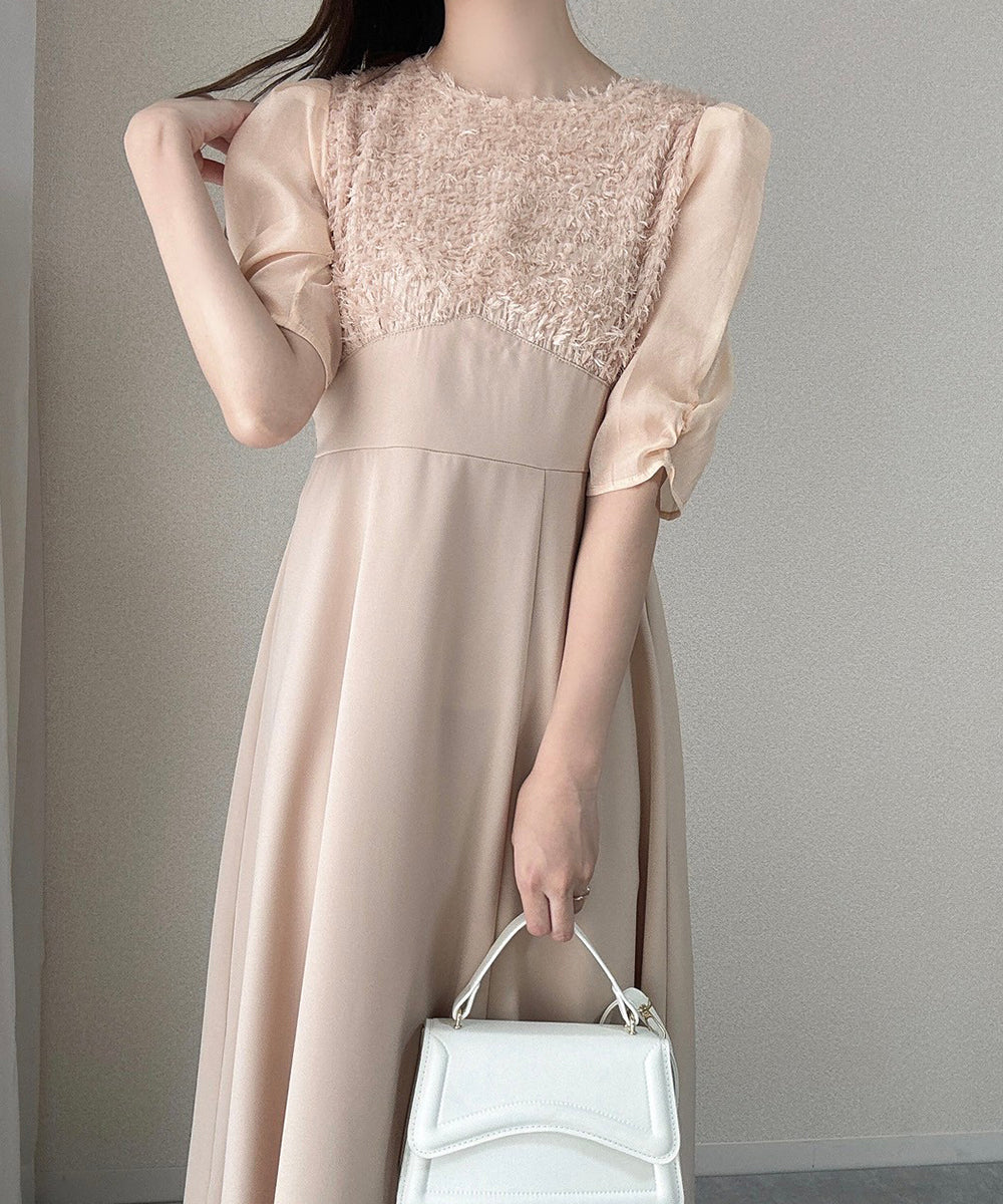 【オケージョンドレス/結婚式/2サイズ展開/SET ITEM/インナー付き/裏地付き】シャギー切替フレアーラインワンピース