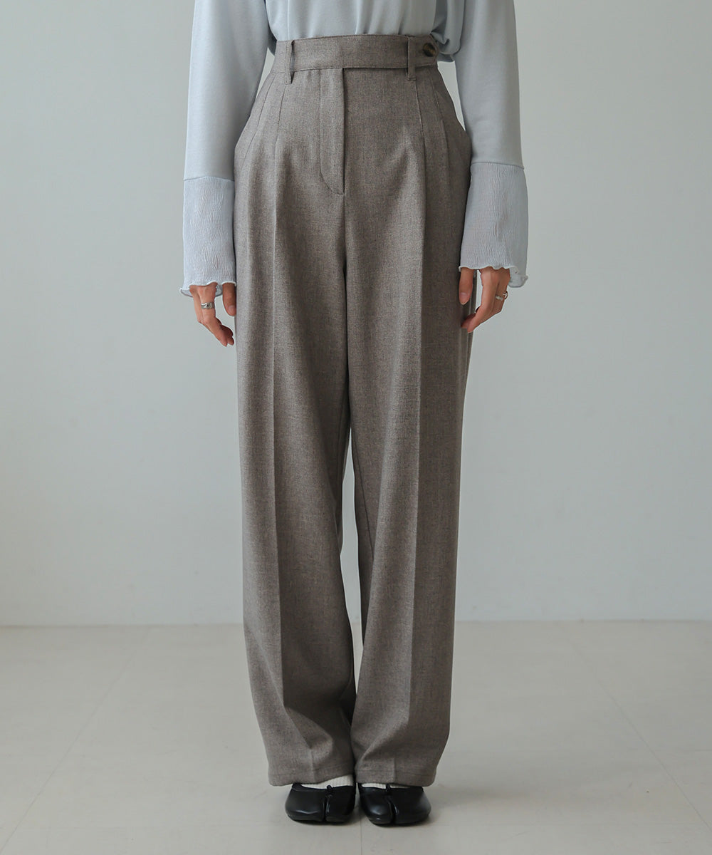 【S・M・Lサイズ展開有り】センタープレスツータックスラックス