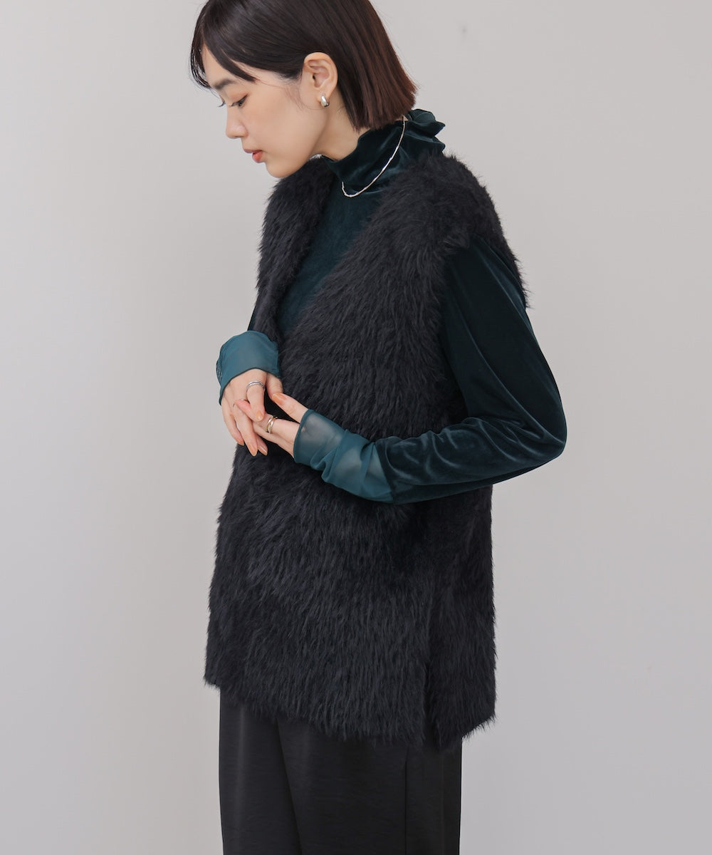 ソウバリシャギーニットベスト