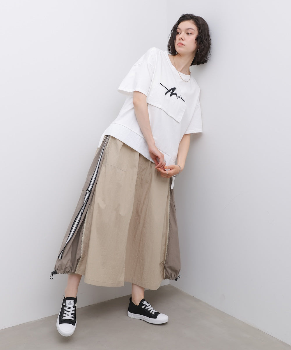 刺繍アンダーファスナーTシャツ