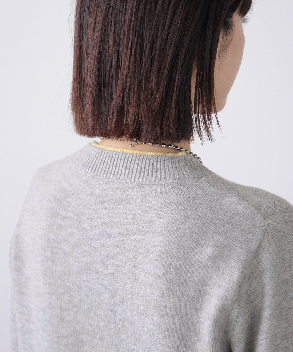 もちもちバイカラーニット