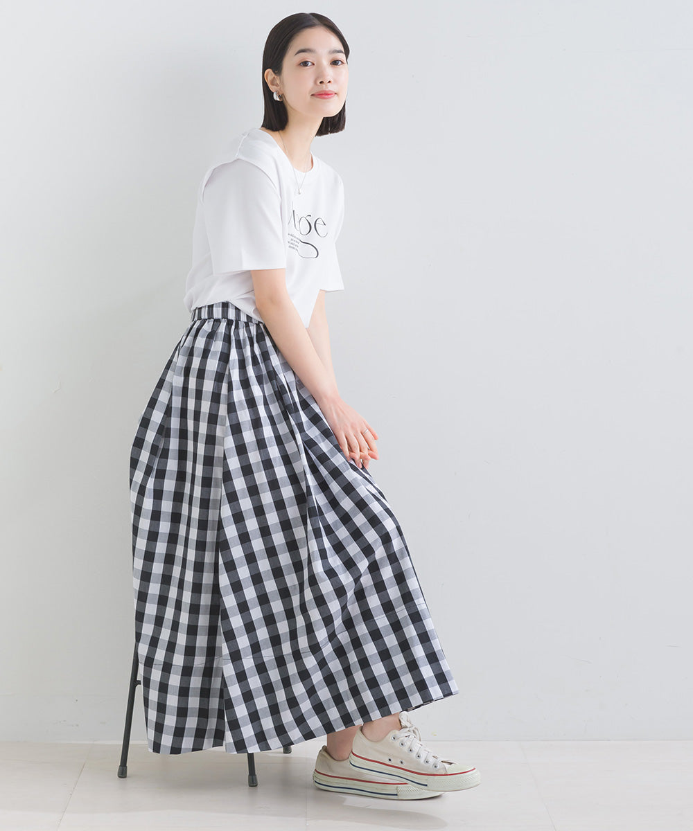 タックボリュームフレアスカート