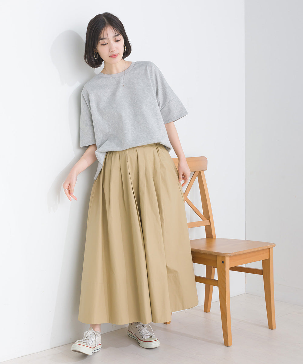 タックボリュームフレアスカート