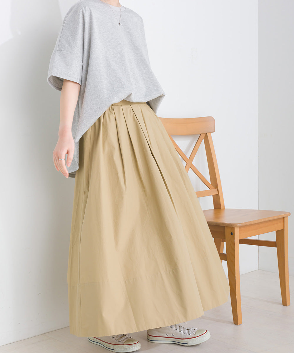 タックボリュームフレアスカート