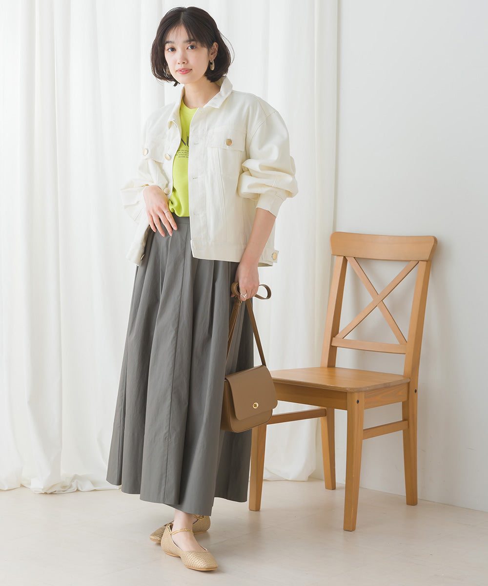 タックボリュームフレアスカート