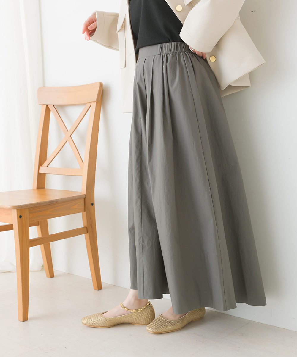 タックボリュームフレアスカート