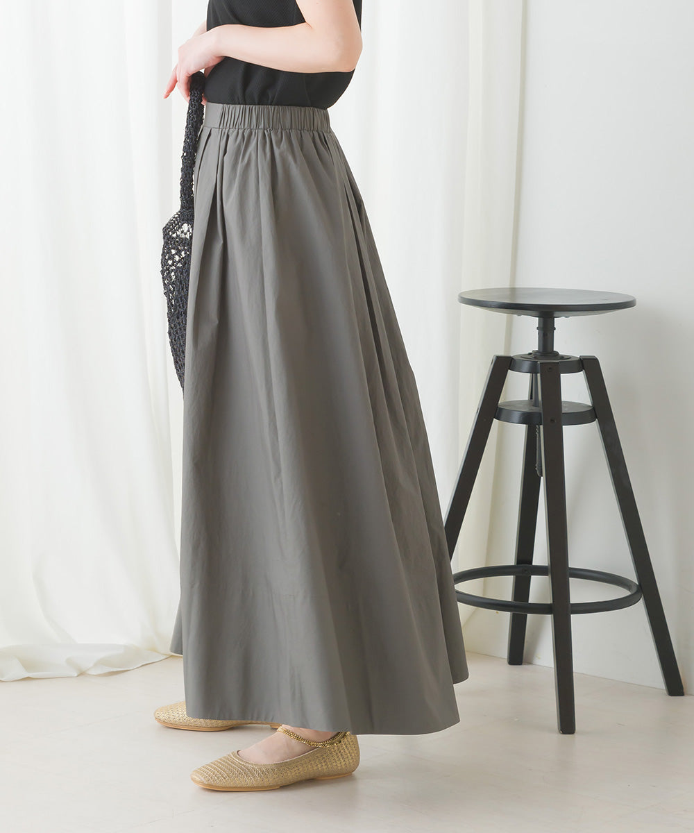 タックボリュームフレアスカート