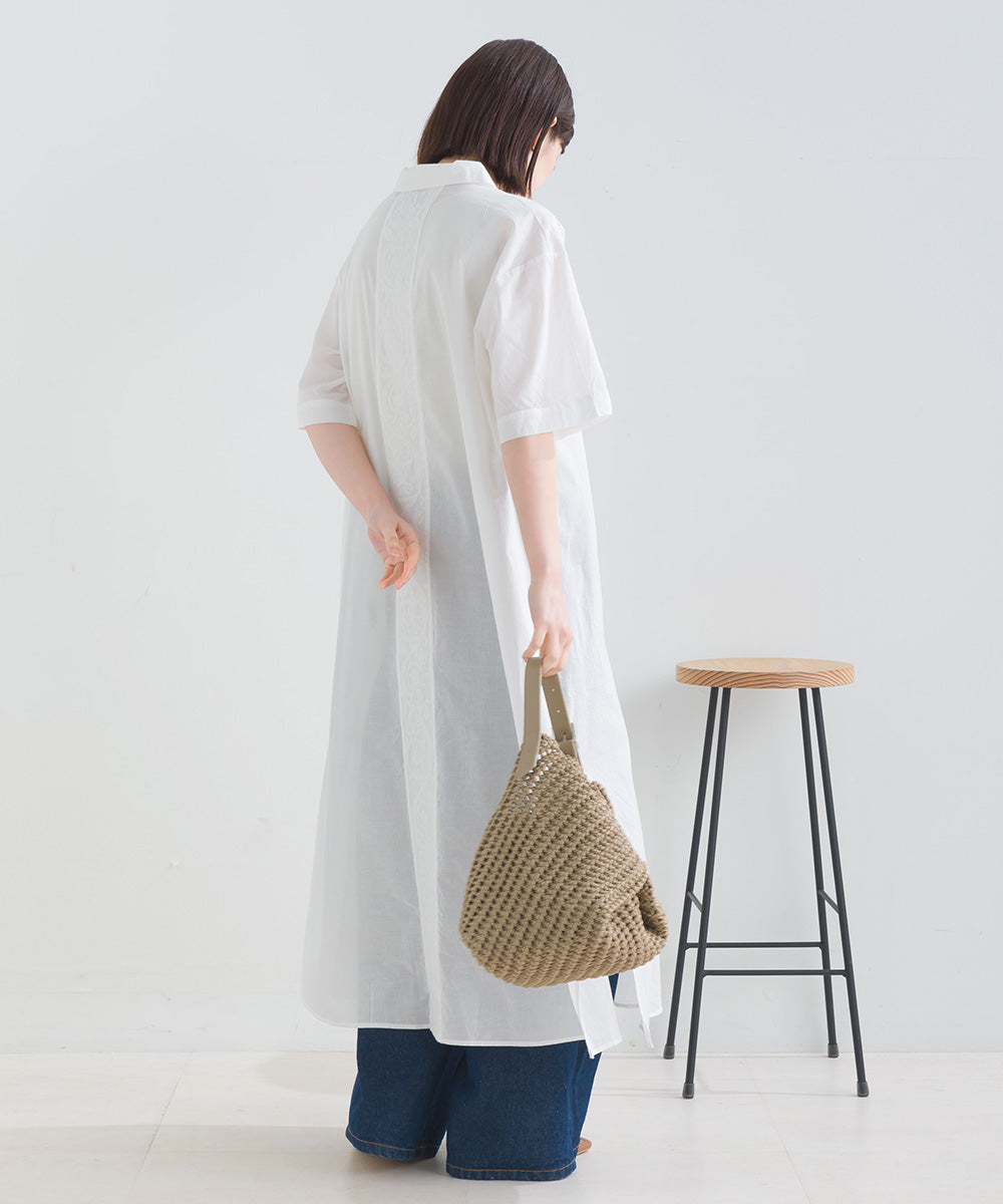 バック刺繡シャツワンピース
