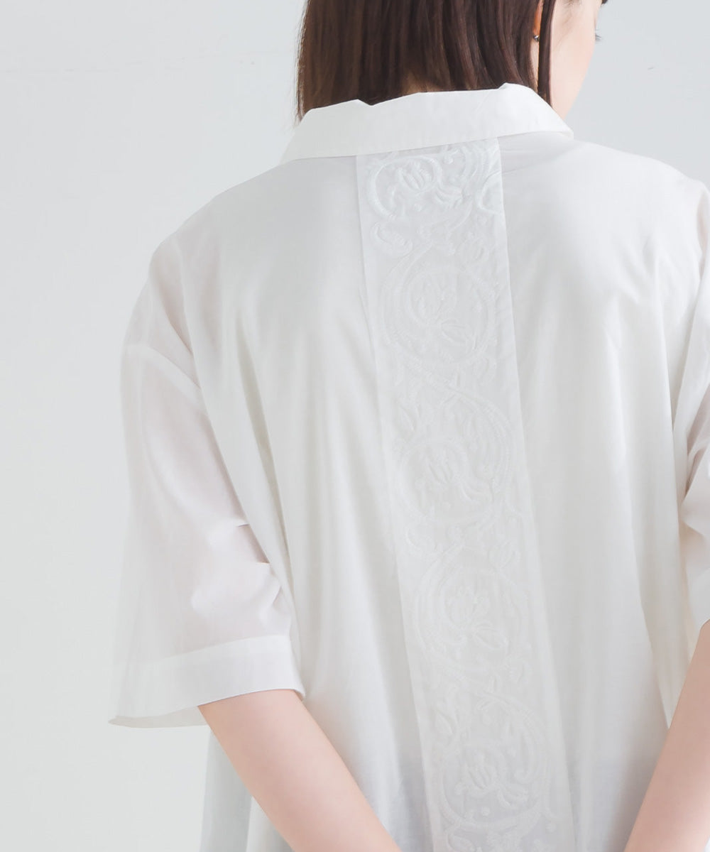 バック刺繡シャツワンピース