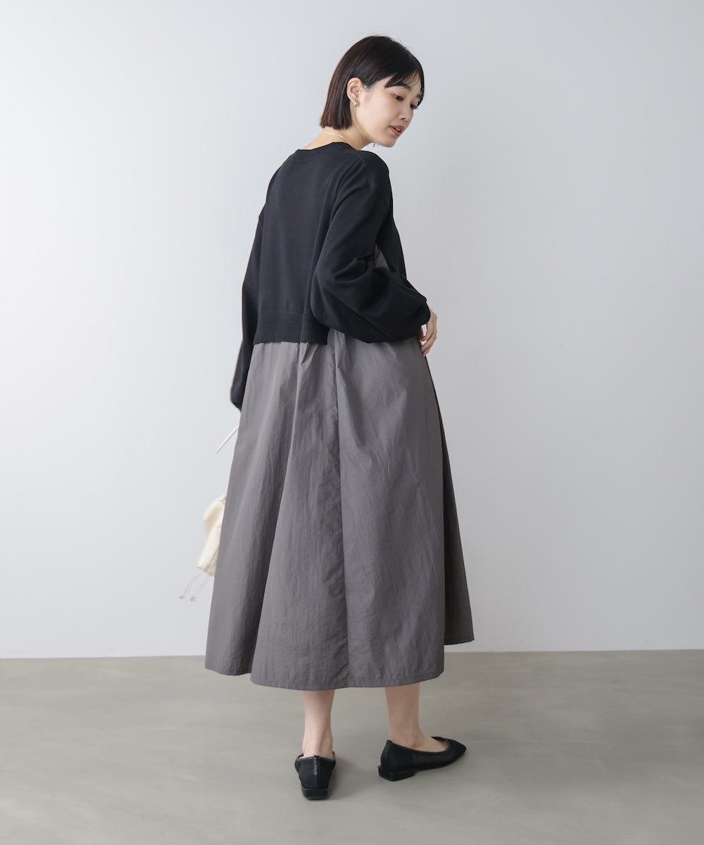 袖ギャザー布帛ドッキングニットワンピース