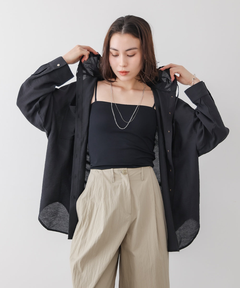 フーデットシャツ