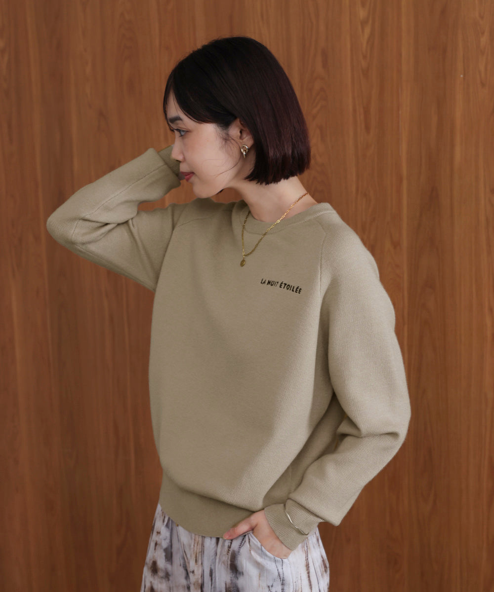 【WEB限定】スウエットライク刺しゅうニットプルオーバー
