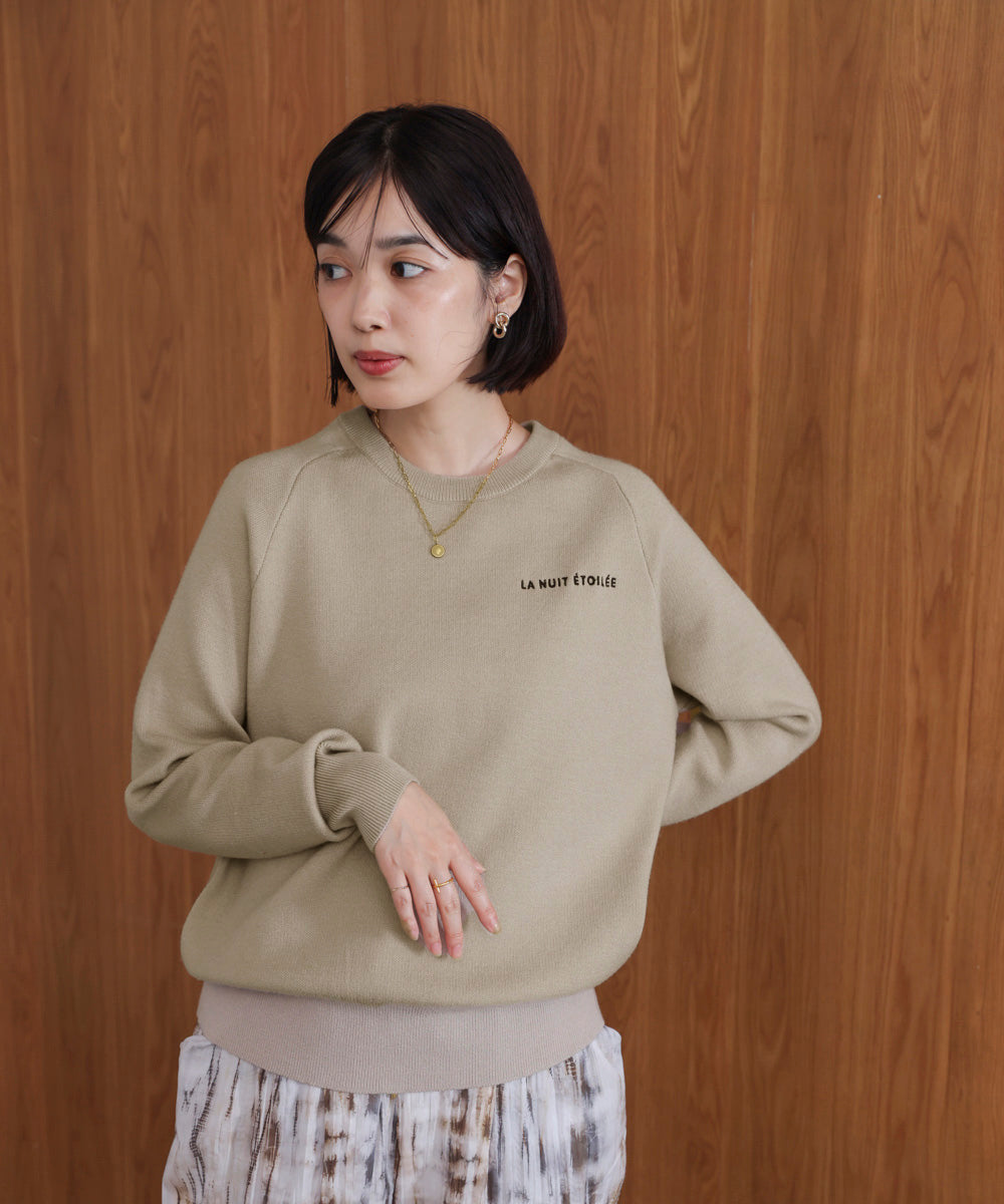 【WEB限定】スウエットライク刺しゅうニットプルオーバー
