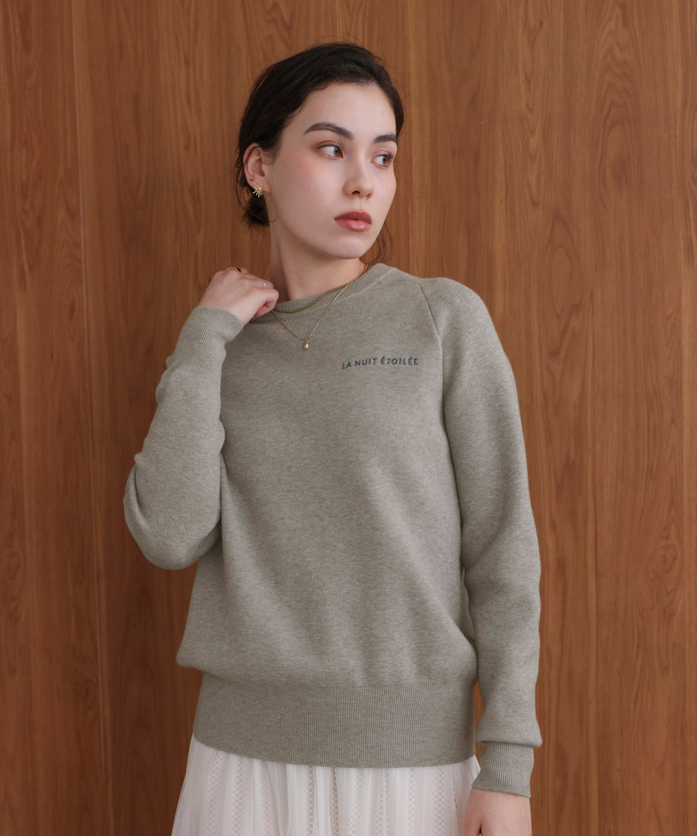 【WEB限定】スウエットライク刺しゅうニットプルオーバー