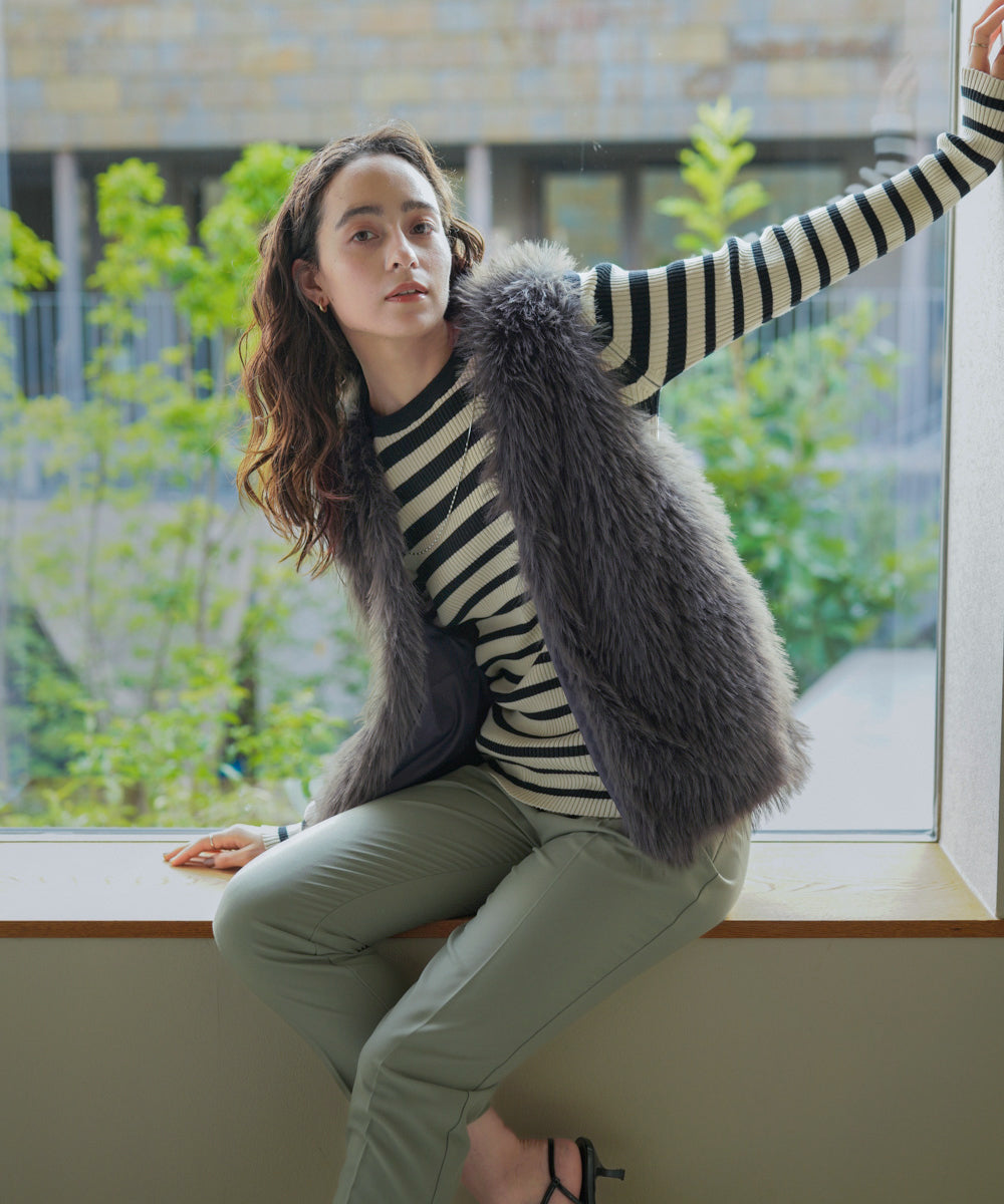 【WEB限定】フェイクロングフォックスファーベスト