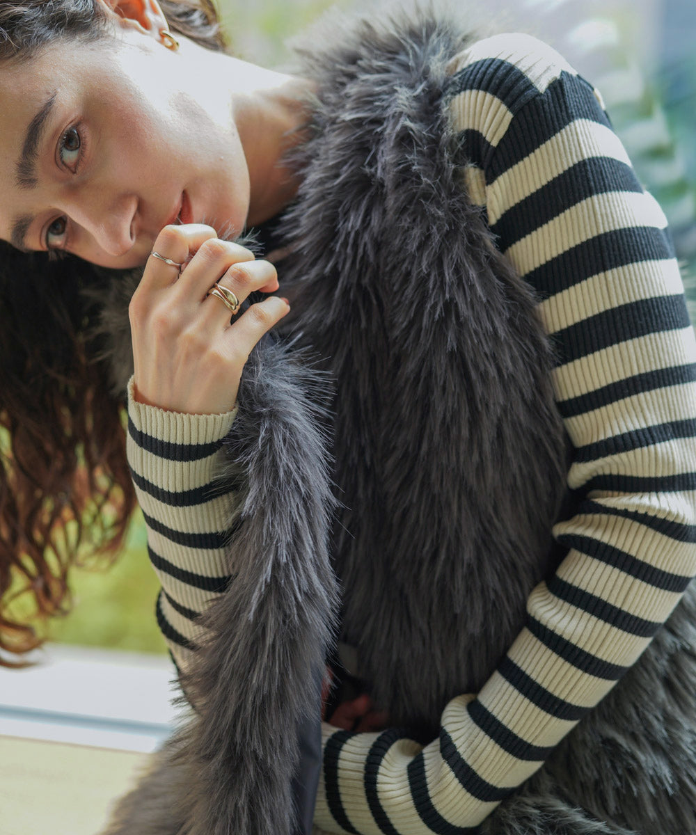 【WEB限定】フェイクロングフォックスファーベスト