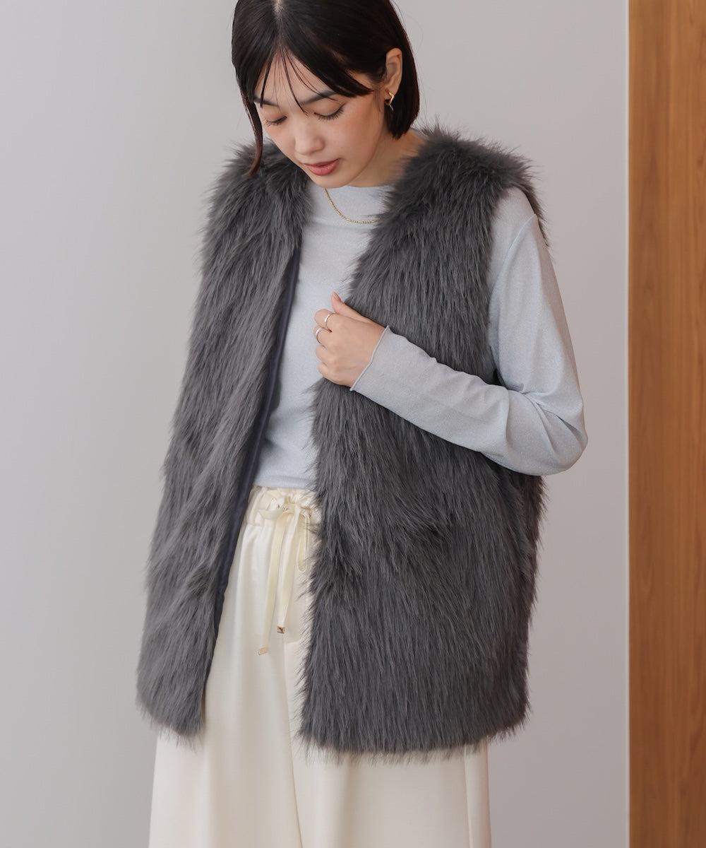 【WEB限定】フェイクロングフォックスファーベスト
