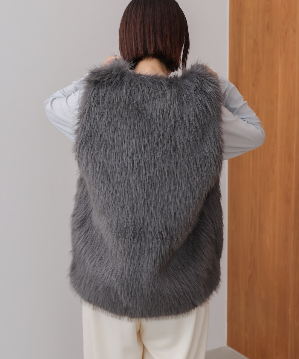 【WEB限定】フェイクロングフォックスファーベスト