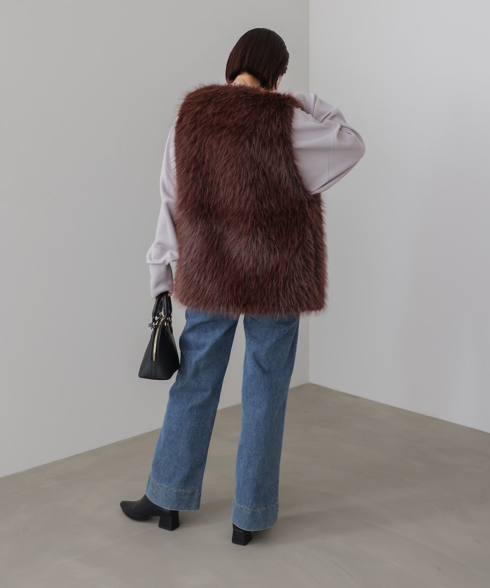 【WEB限定】フェイクロングフォックスファーベスト