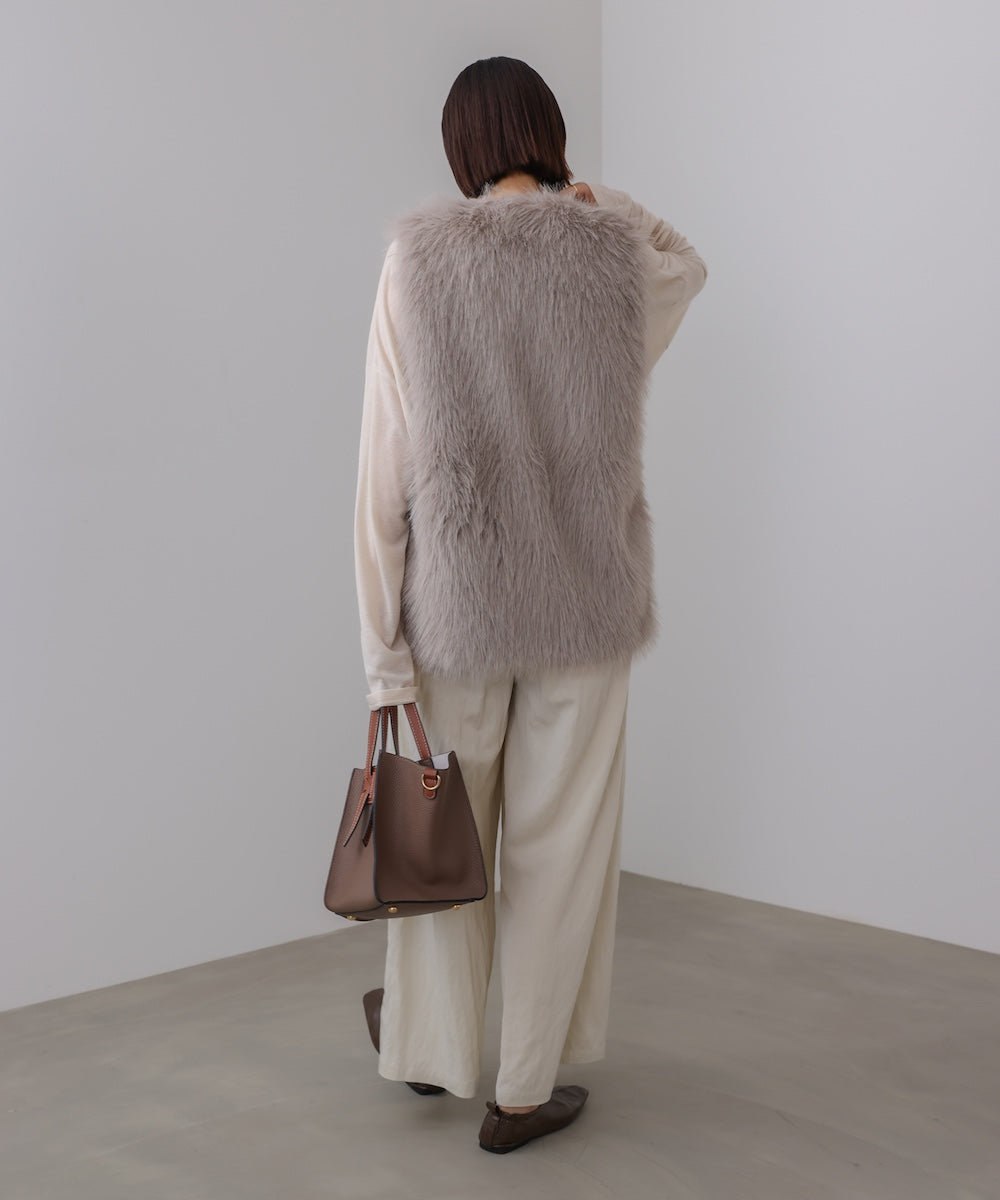 【WEB限定】フェイクロングフォックスファーベスト