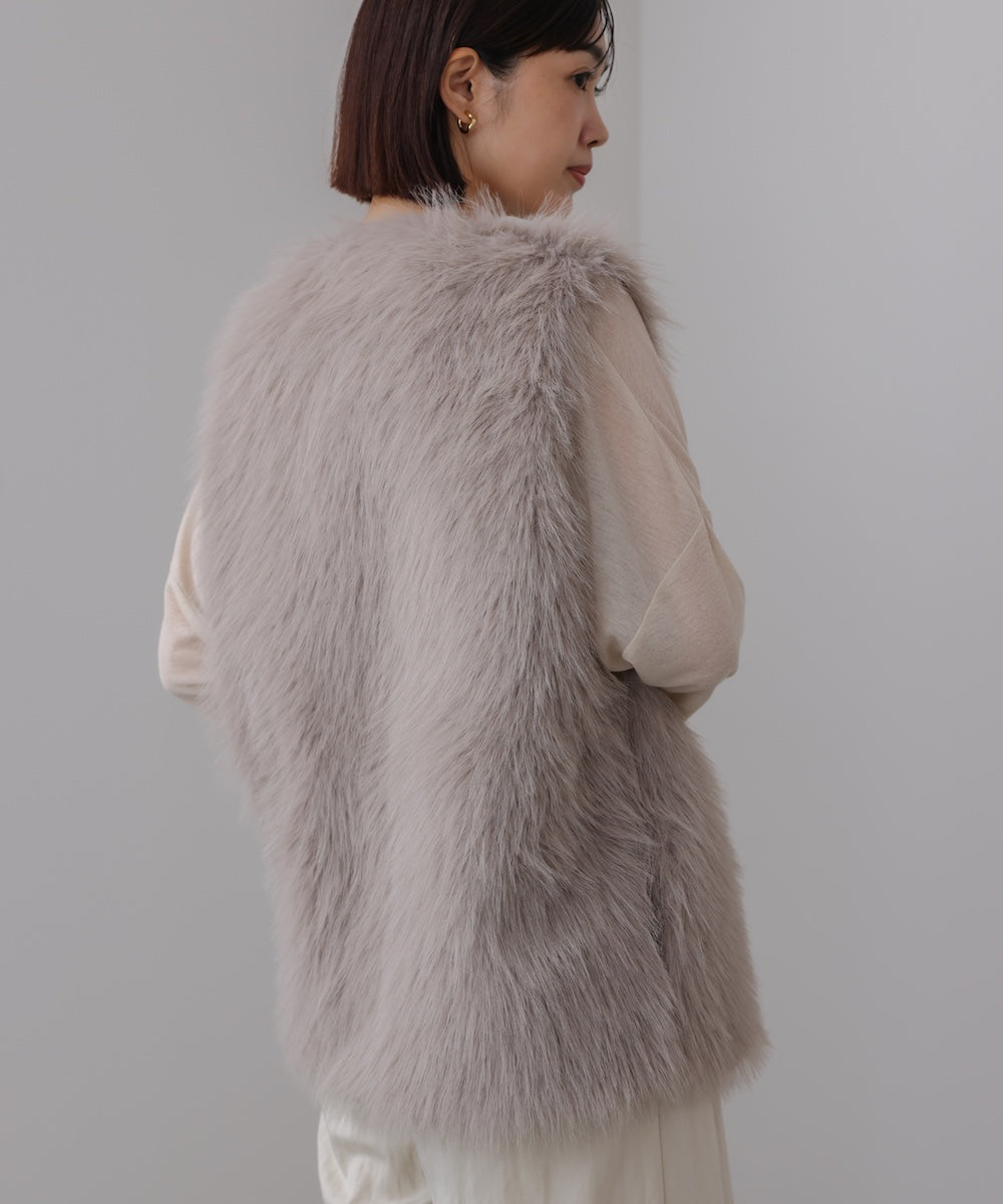 【WEB限定】フェイクロングフォックスファーベスト