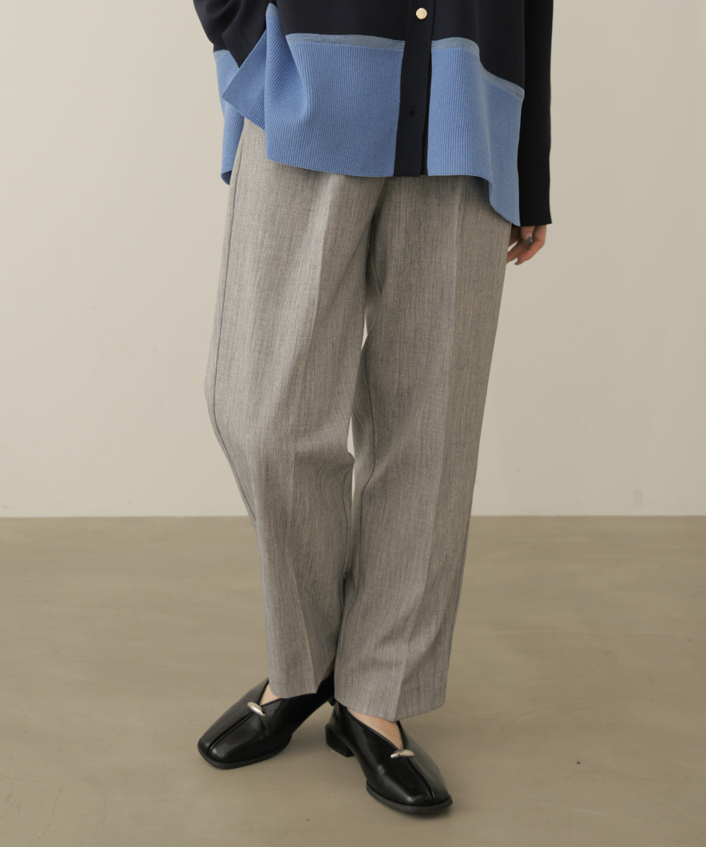 SLIMUP+タックパンツ
