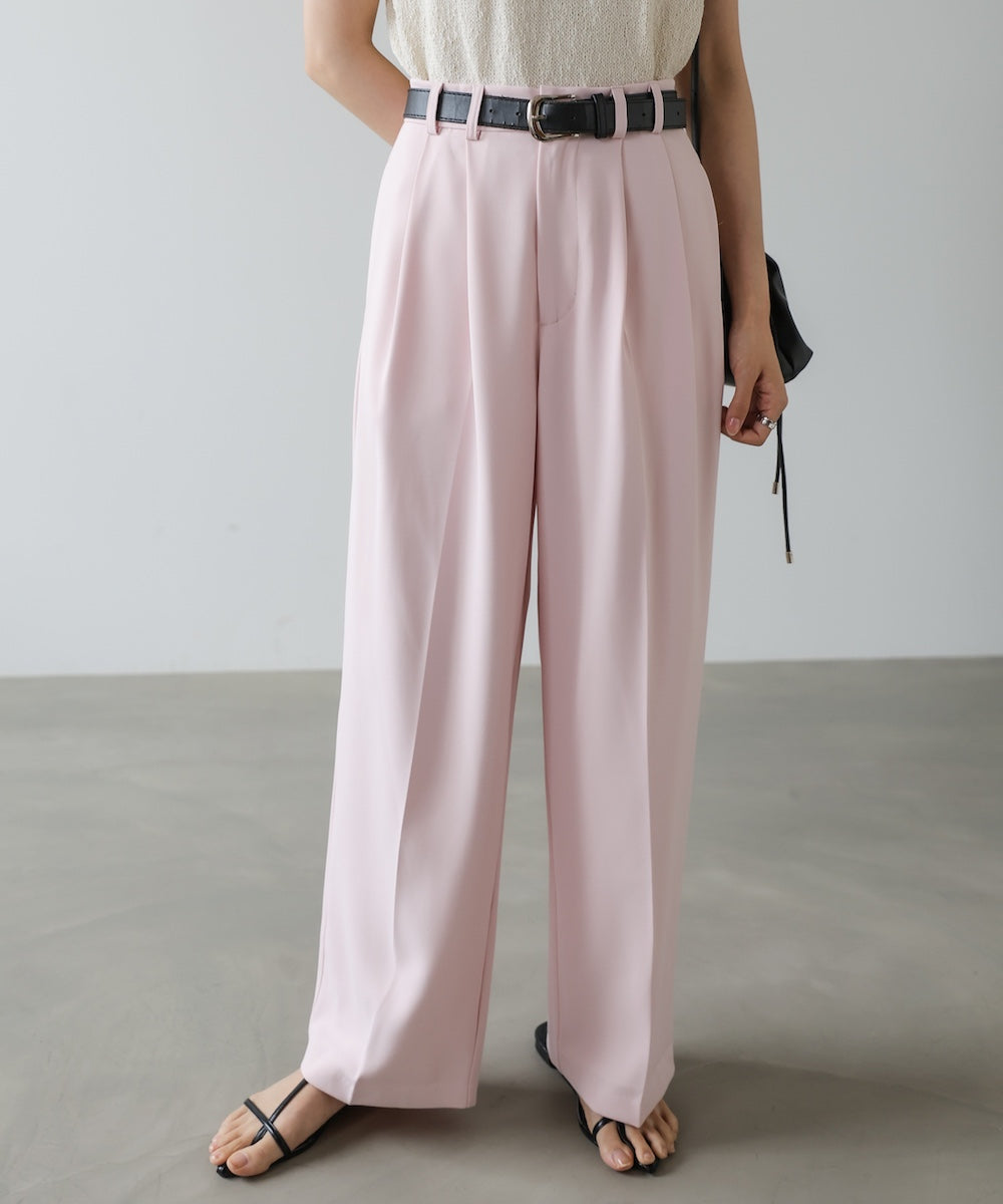 ツータックセンタープレススラックス