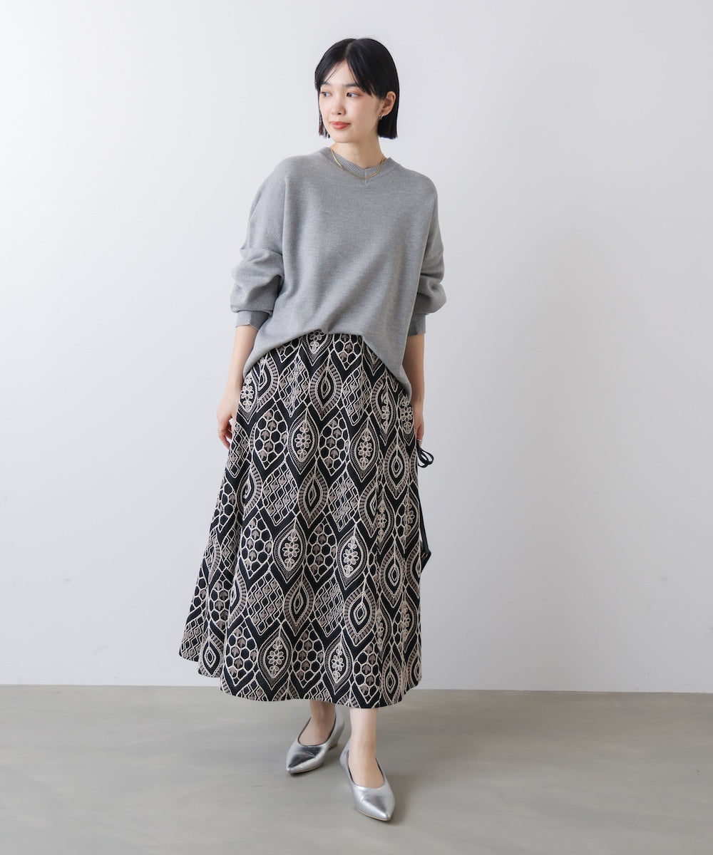 エンブロイダリーフレアスカート
