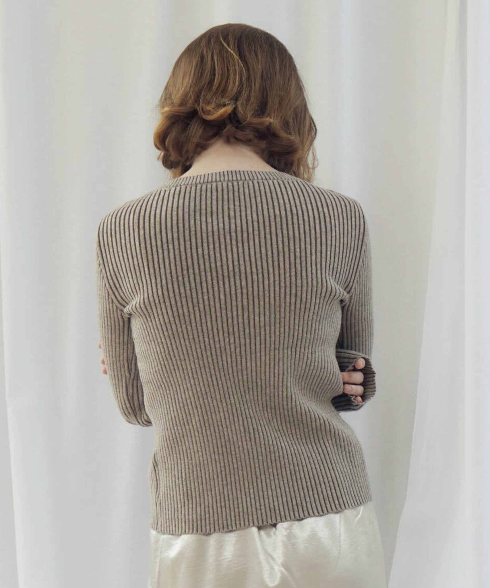 CREW NECK CARDIGAN