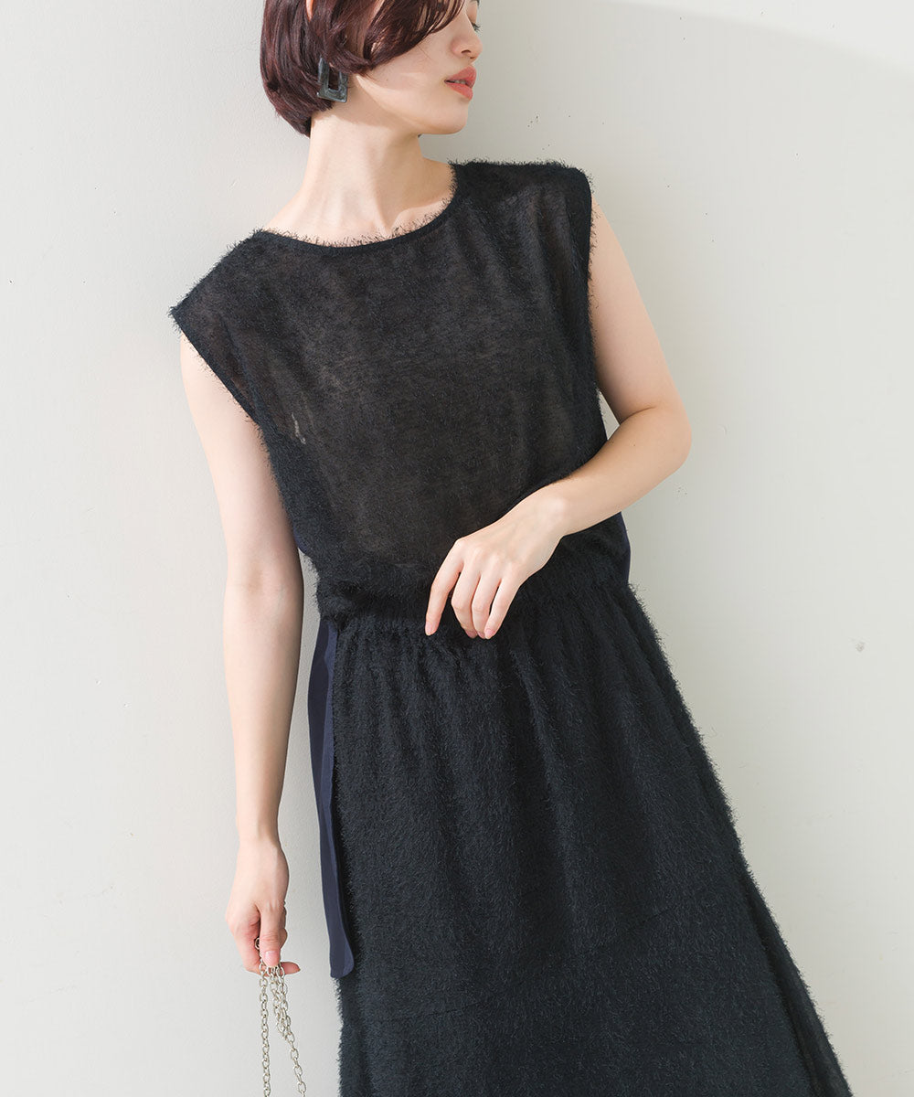 ヘアリー前後ヘムブラウス