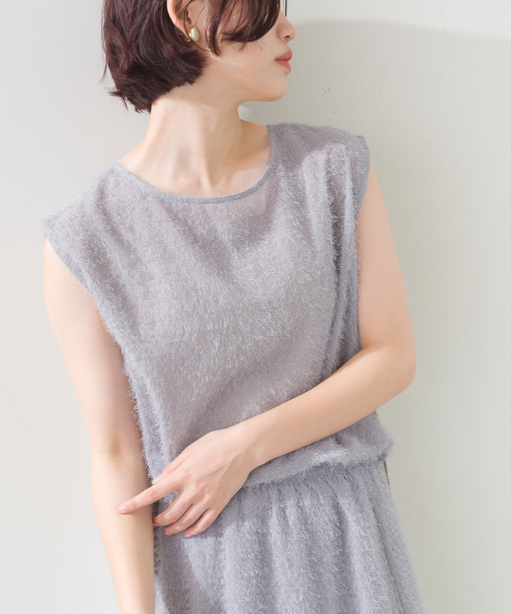 ヘアリー前後ヘムブラウス