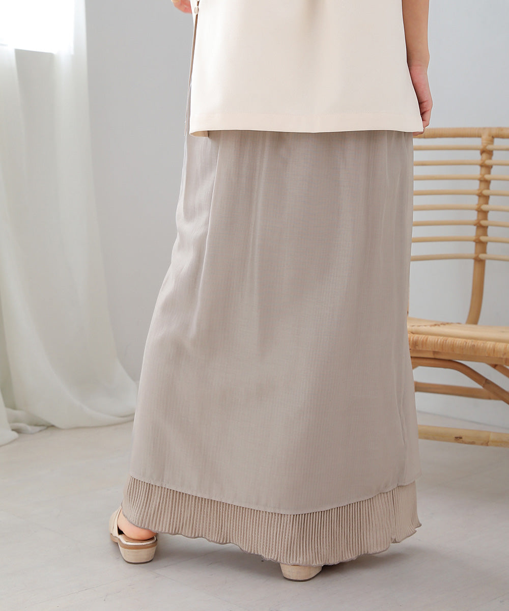 REVERSIBLE SHEER PLEATED SKIRT